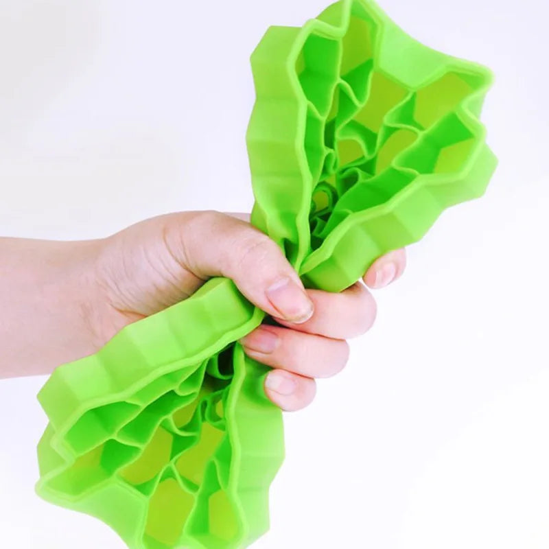 4/2/1PCS Silicone Ice Cube Mold with Lid – 148-Cavity Large-Capacity Ice Tray | BPA Free, Food-Grade, Reusable Ice Maker
